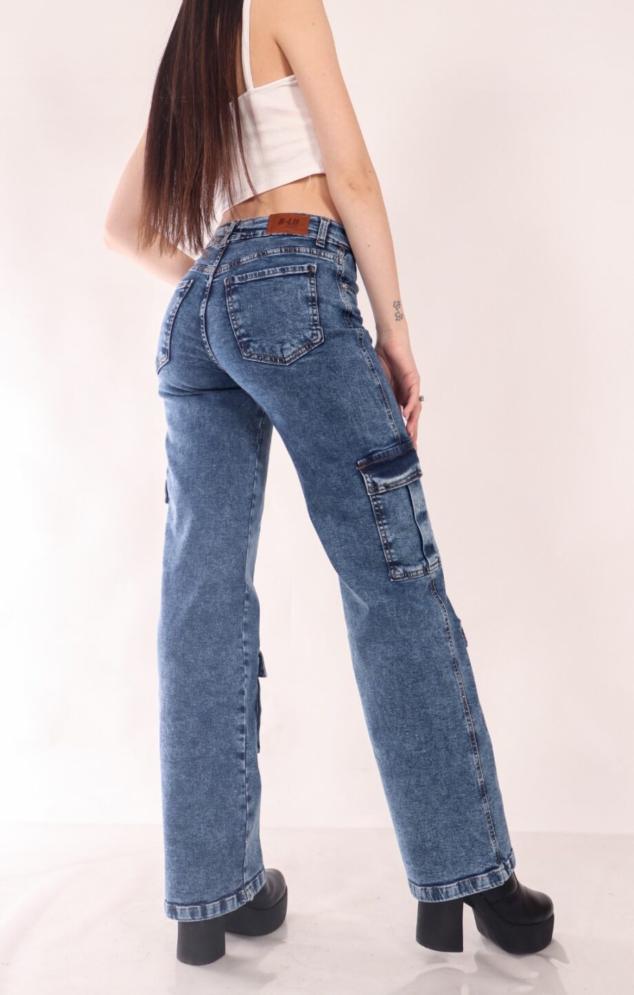 Jean Wide leg cargo elastizado confort azul nevado