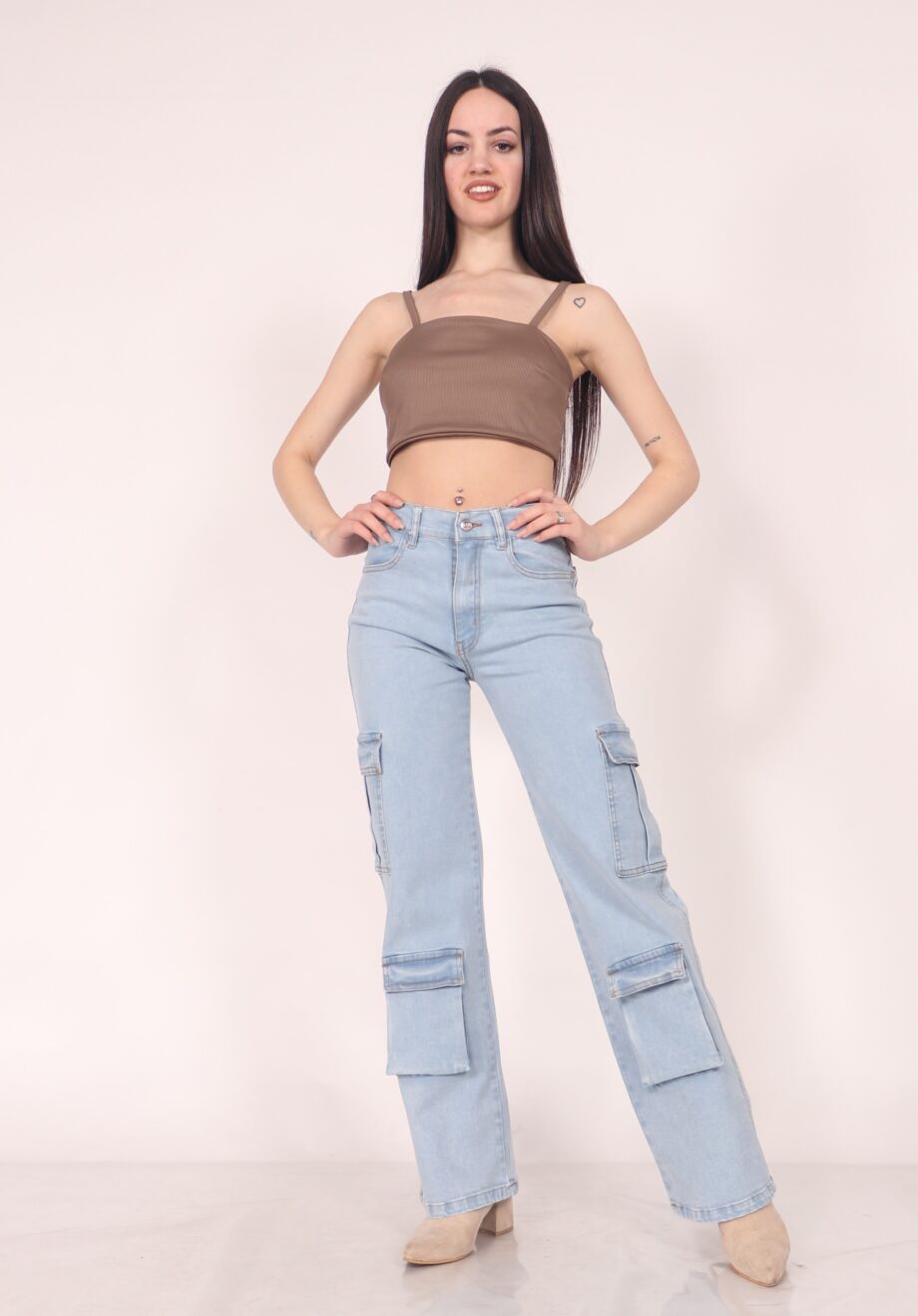 Jean wide leg cargo elastizado ruedo normal