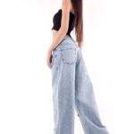 Wide leg rigido nevado con rotura ruedo normal