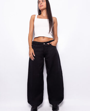 Baggy Rígido Tiro Bajo Negro con Hebillas y Ruedo Normal